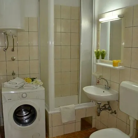 Alenka Appartement *